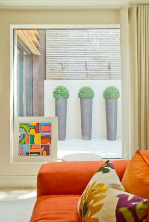 Structural glazed screen in a single panel
